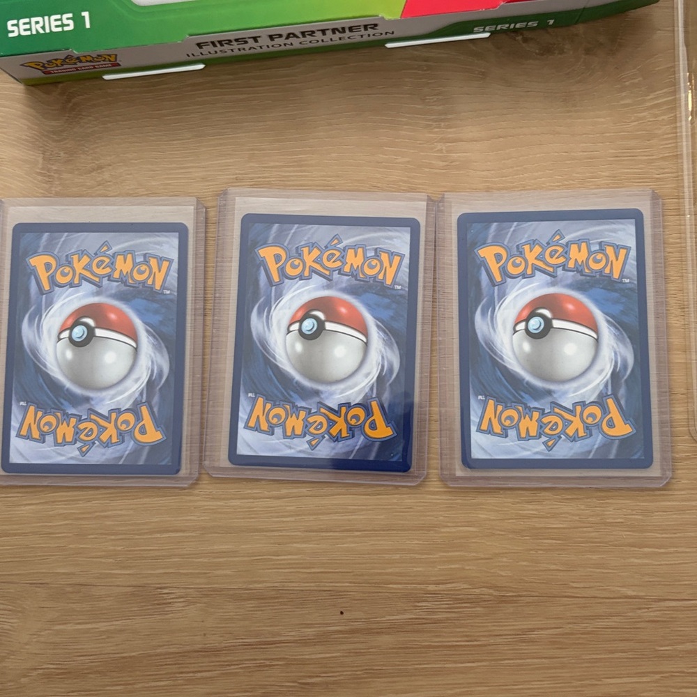 Pokemon TCG First Partner Illustration Collection Series 1 GEN 1 Starters Set - Picture 3 of 9